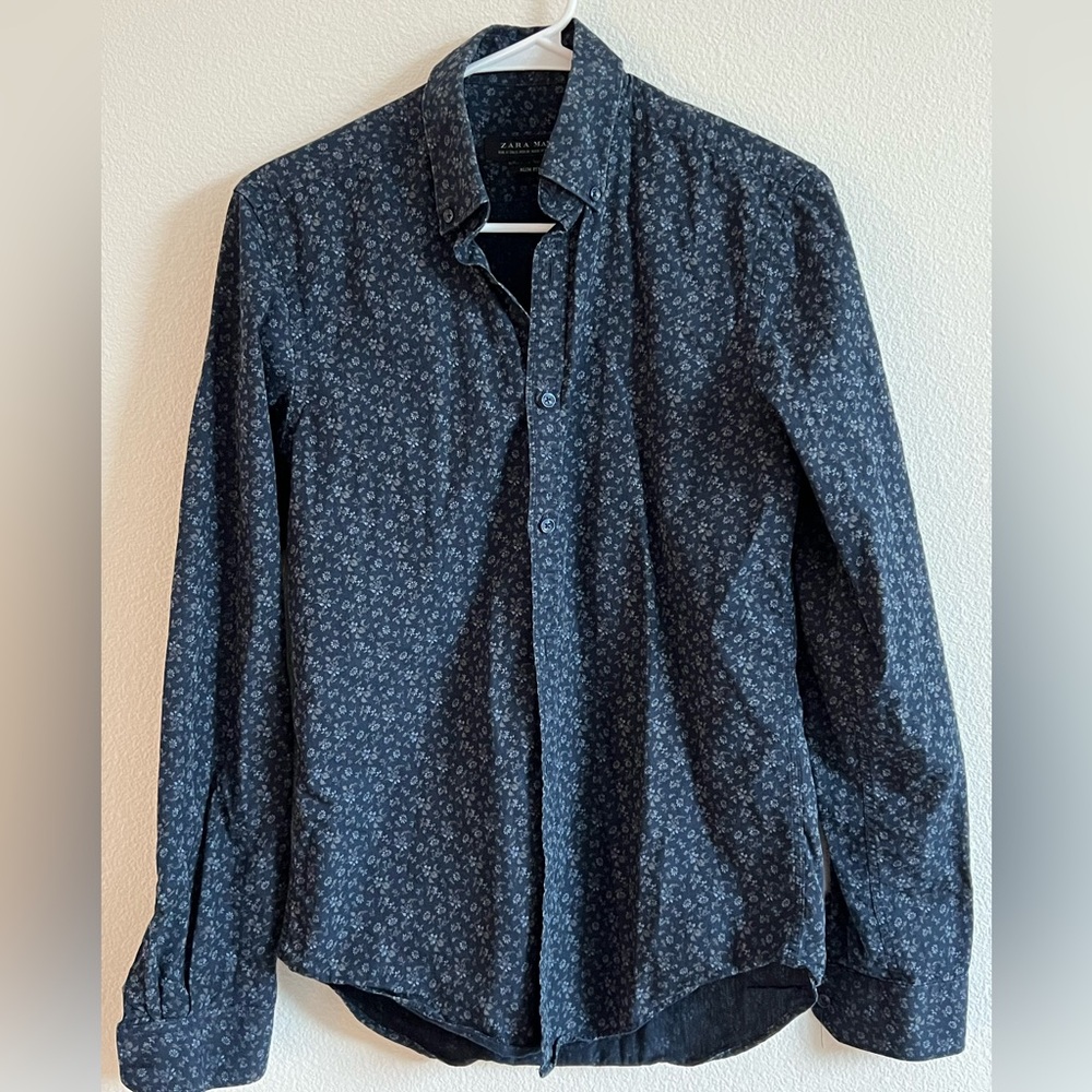 Men’s Zara Slim Fit Size Small Navy floral long sleeve button down dress shirt
